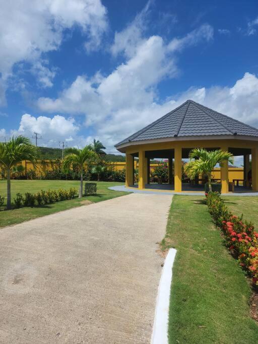 Stonebrook Manor Villa Chateau Фальмаут Экстерьер фото